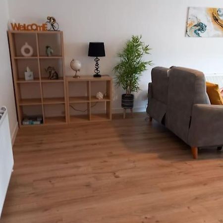 Апартаменты Lovely 2 Bed Flat-Great Location Данди Экстерьер фото