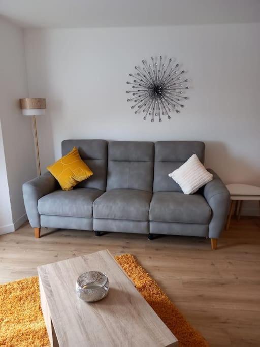 Апартаменты Lovely 2 Bed Flat-Great Location Данди Экстерьер фото